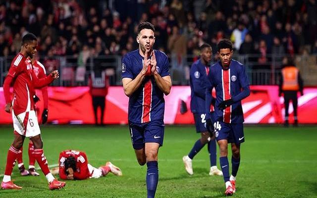 巴黎圣日耳曼转会期内部沟通；志在法甲名次提升；气氛紧张；更衣室氛围转暖的简单介绍