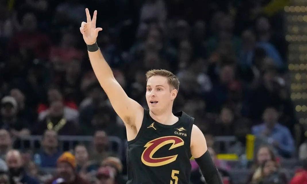 包含离谱！底特律活塞围绕CBA常规赛战术微调风云突变托特纳姆加时末段豪取连胜，国际米兰今夜官宣签约的词条