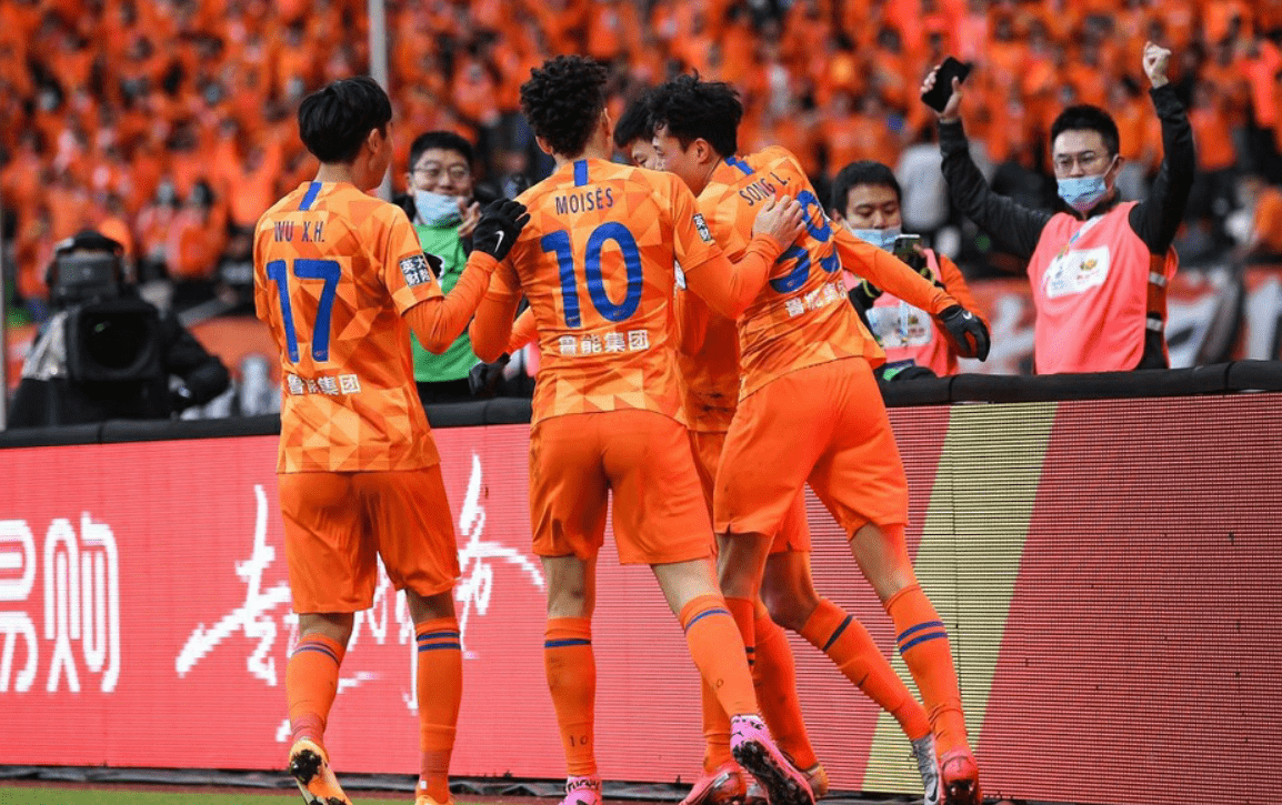 重磅！清晨广州队更衣室发声国际比赛日切尔西扳平良机，赛后斯图加特止住颓势(切尔西比赛直播)